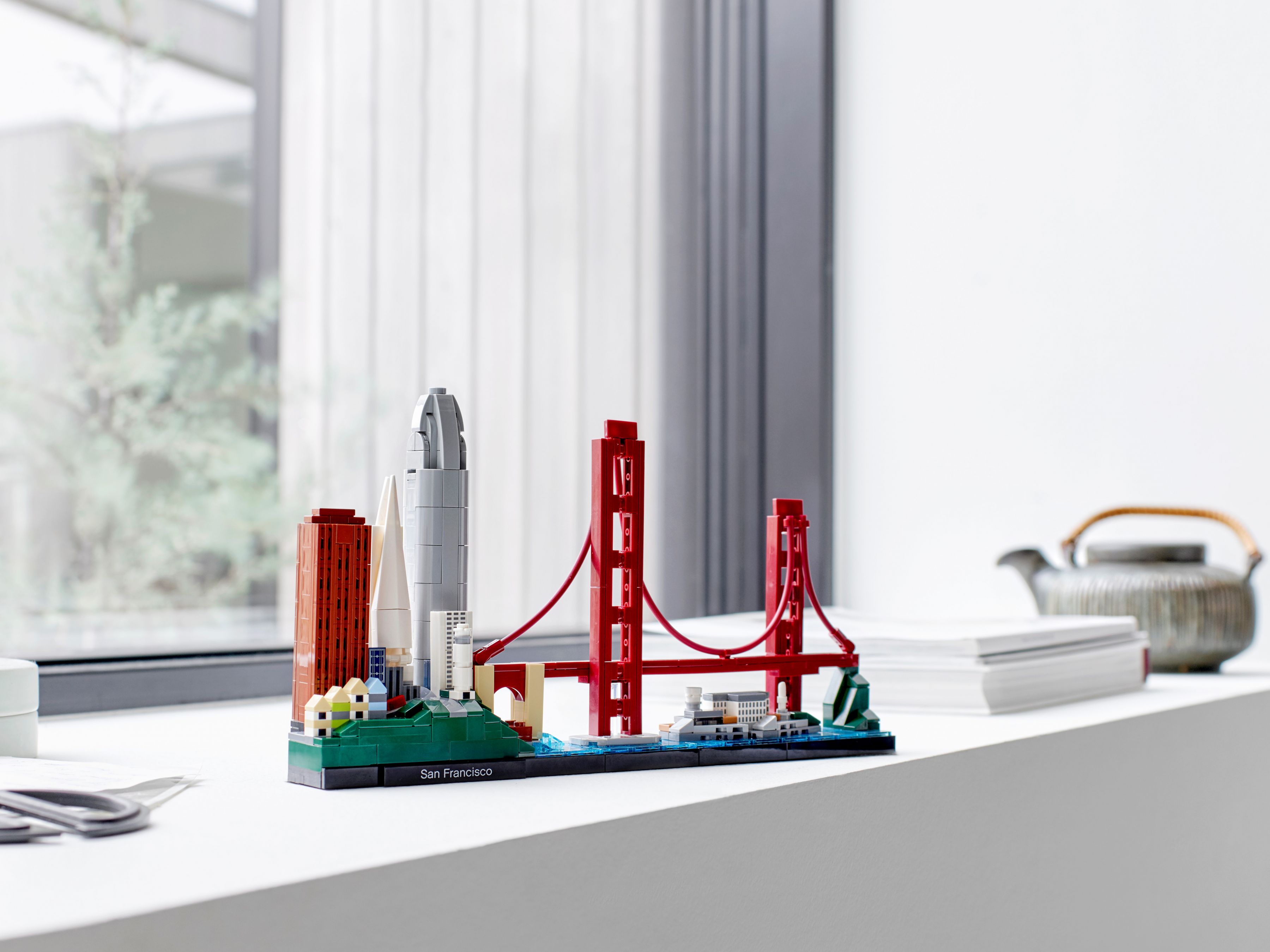 LEGO Architecture 21043 San Francisco
