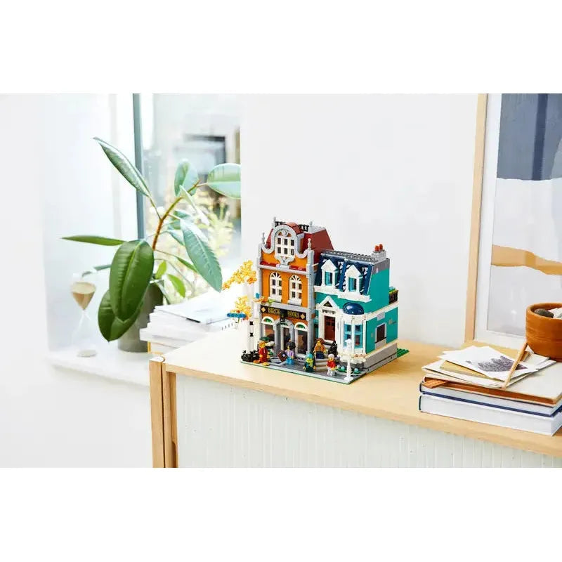 LEGO® Creator Expert Bookstore 10270